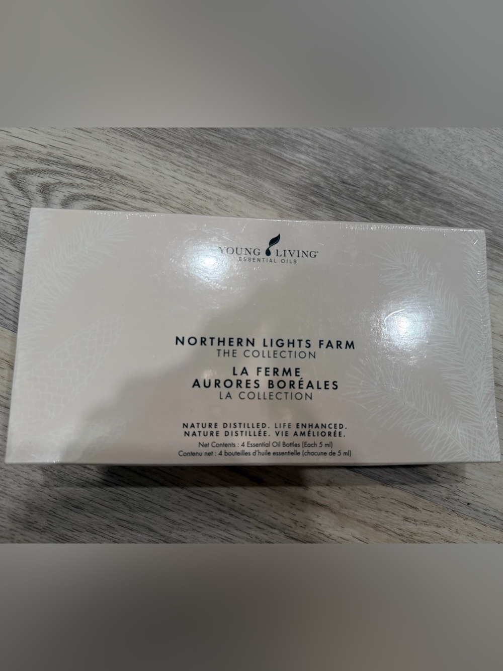 Young Living Northern Lights Farm Essential Oil Set - Cream & Black